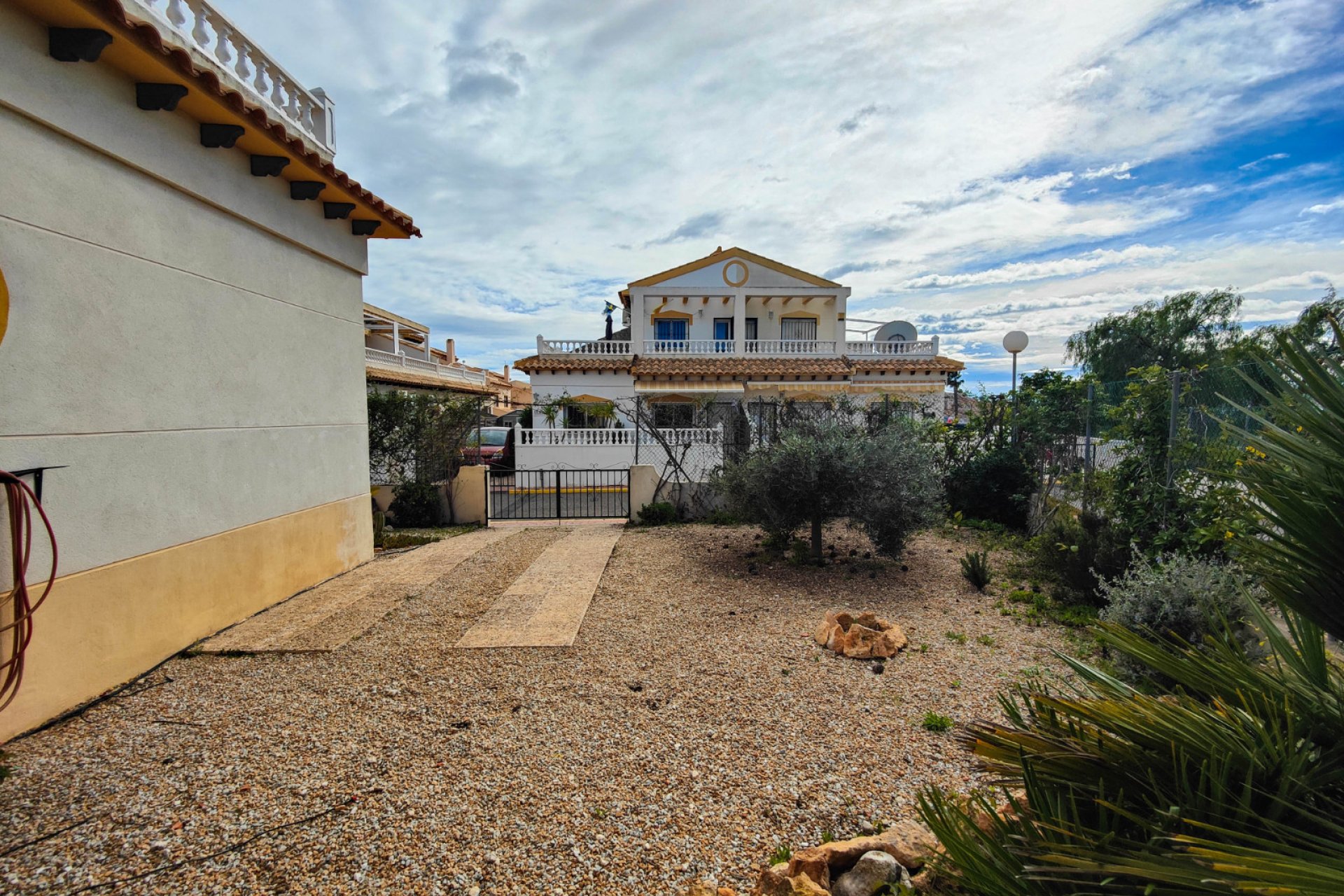 Sale - Maison de ville - Orihuela Costa - La Florida