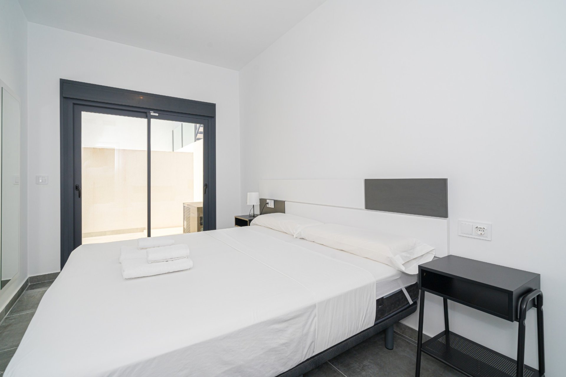 Sale - Stadthaus - Daya Nueva