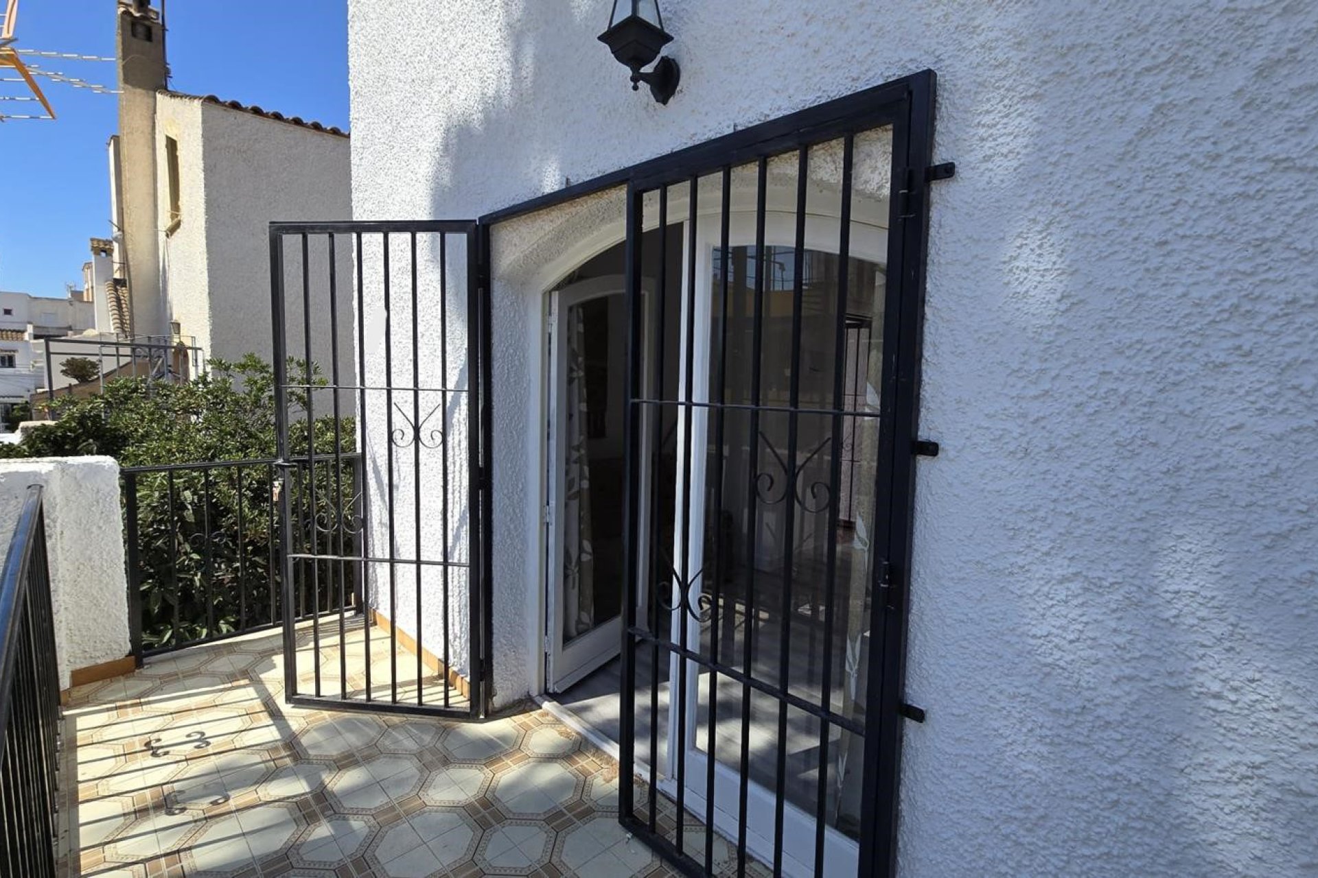 Sale - Townhouse / Duplex - Torrevieja - Playa de los Locos