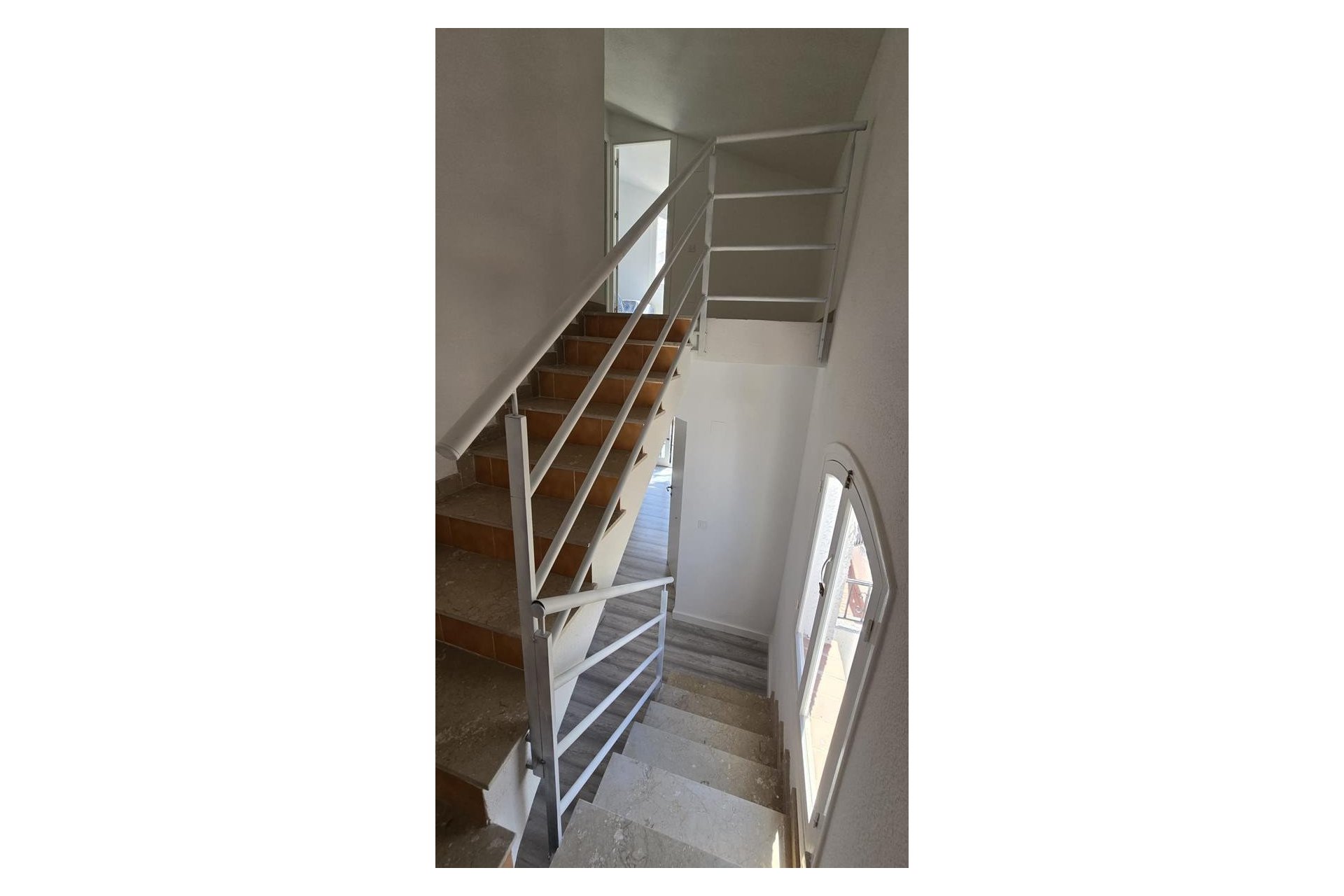 Sale - Townhouse / Duplex - Torrevieja - Playa de los Locos