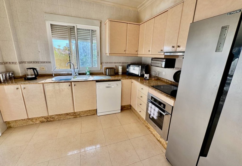 Sale - Villa - Benferri