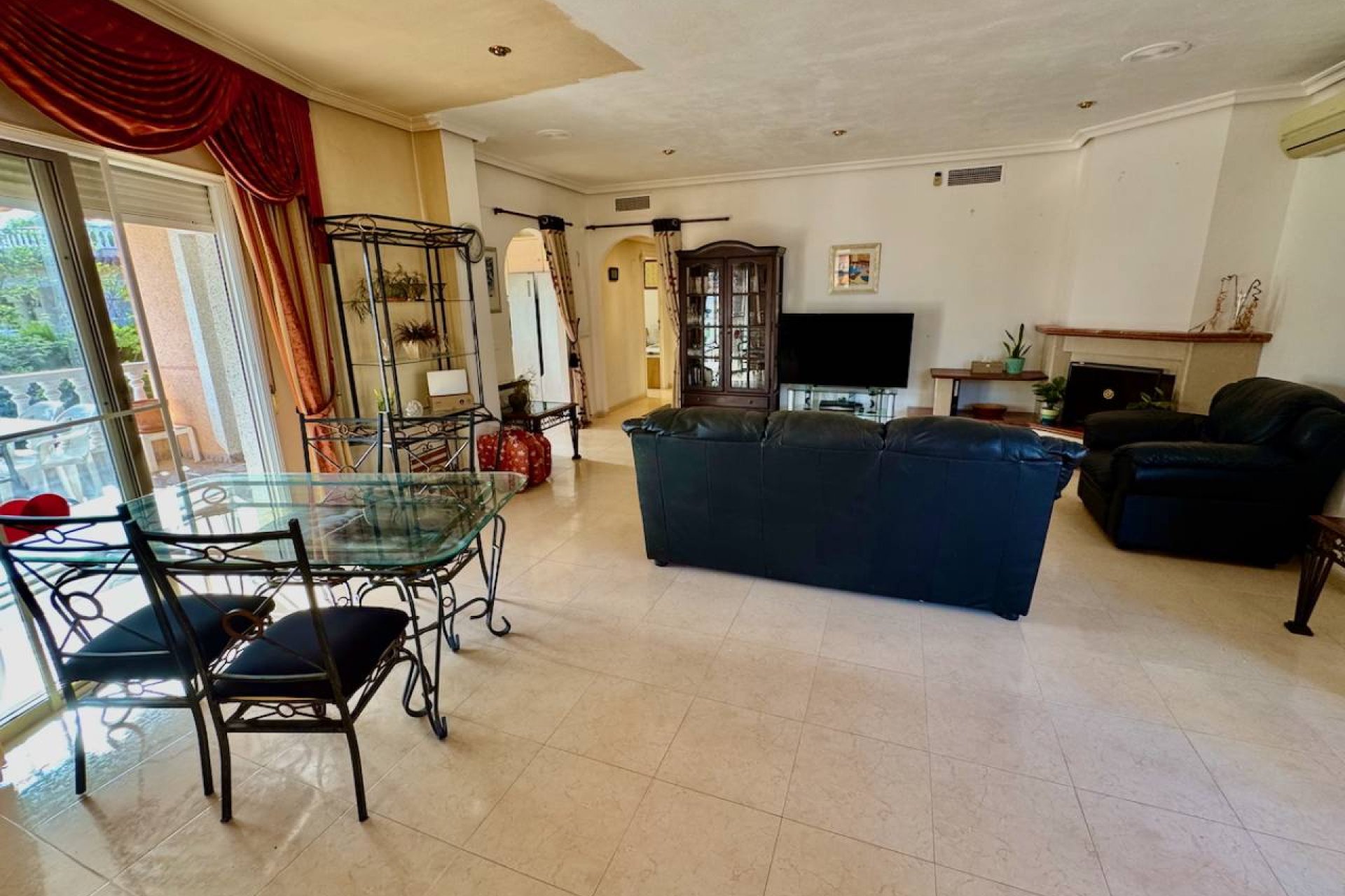 Sale - Villa - Benferri