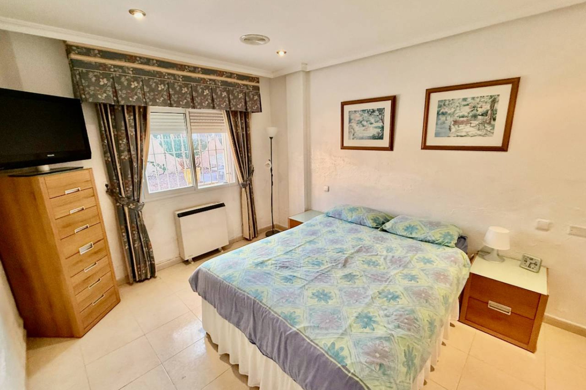 Sale - Villa - Benferri