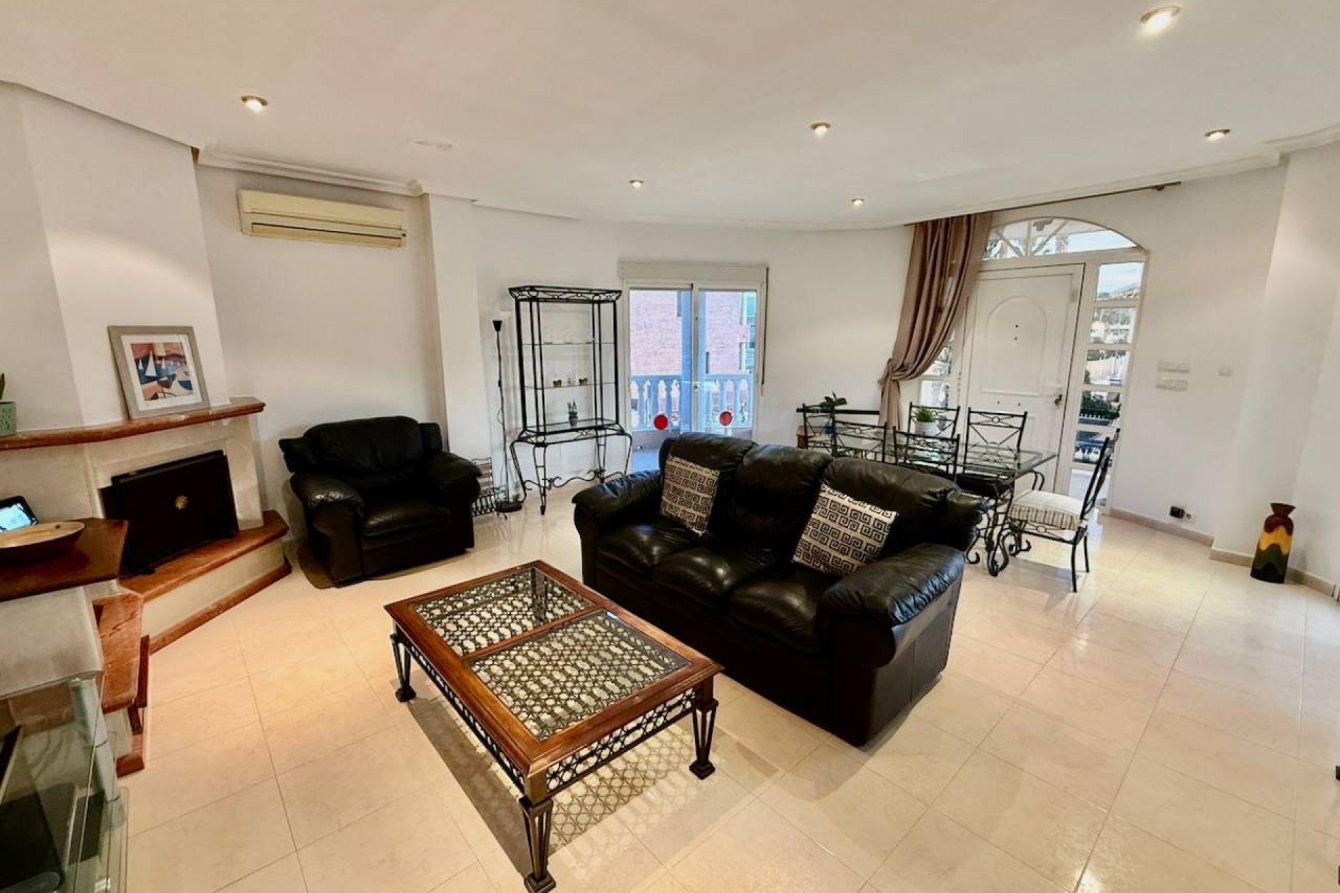 Sale - Villa - Benferri