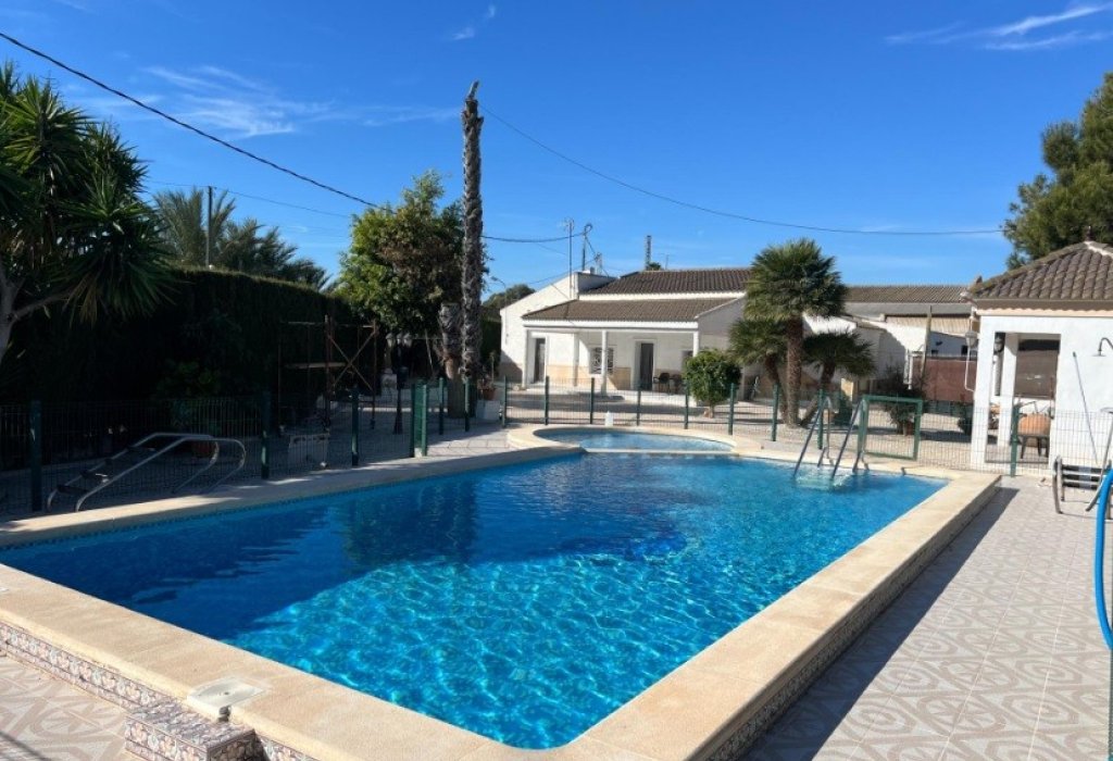 Sale - Villa - Dolores