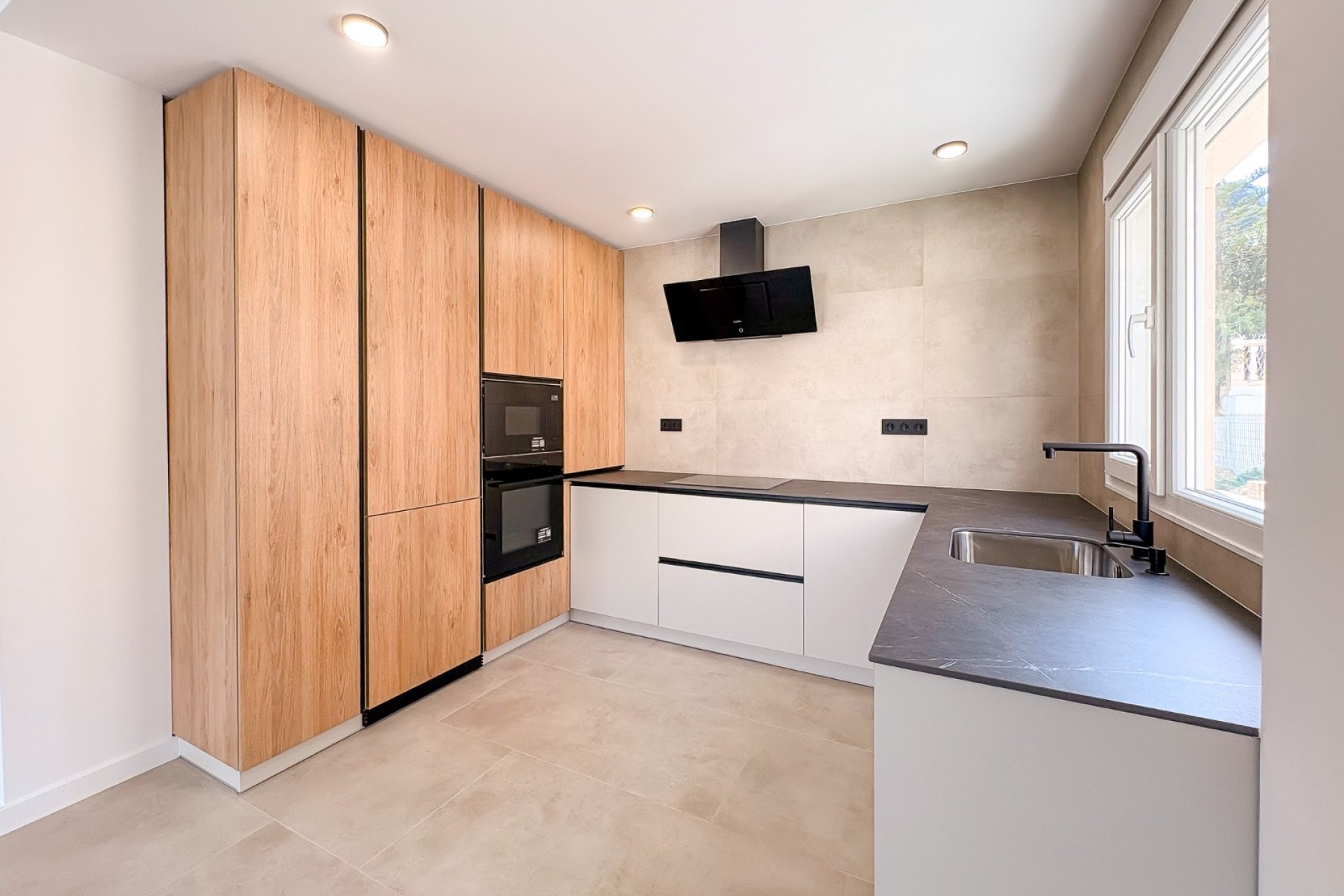 Sale - Villa - El Campello - Pueblo Acantilado - Venta Lanuza