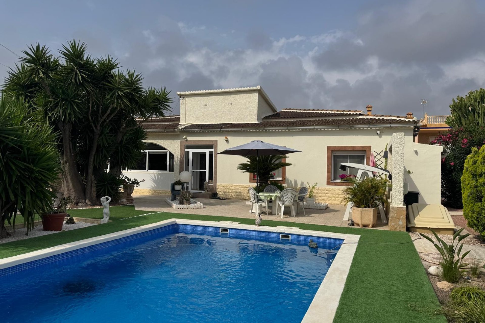 Sale - Villa - Elche Pedanías - La Marina