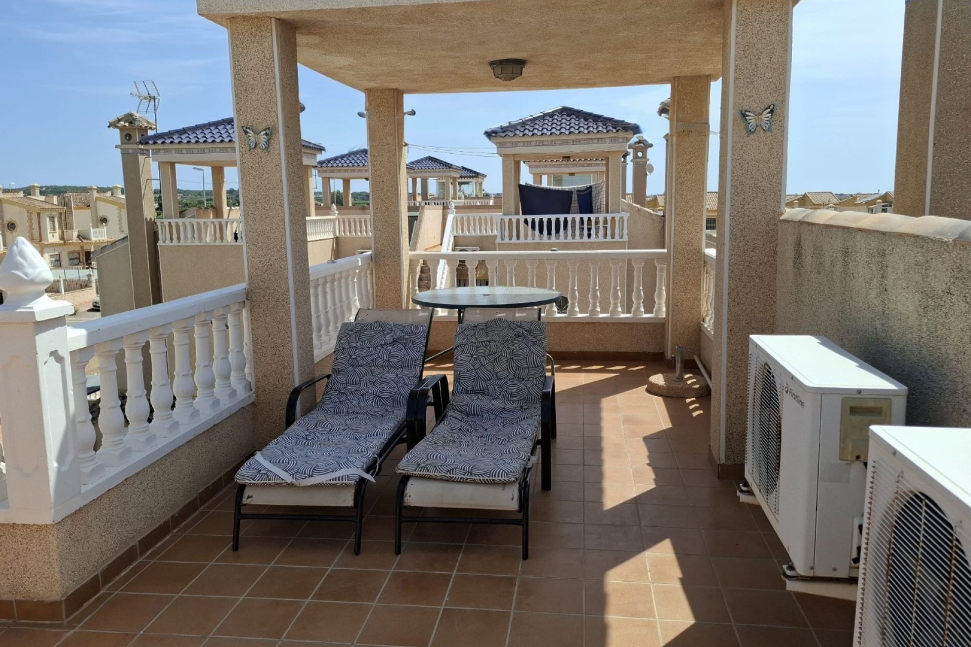 Sale - Villa - Guardamar del Segura - Urbanizaciones