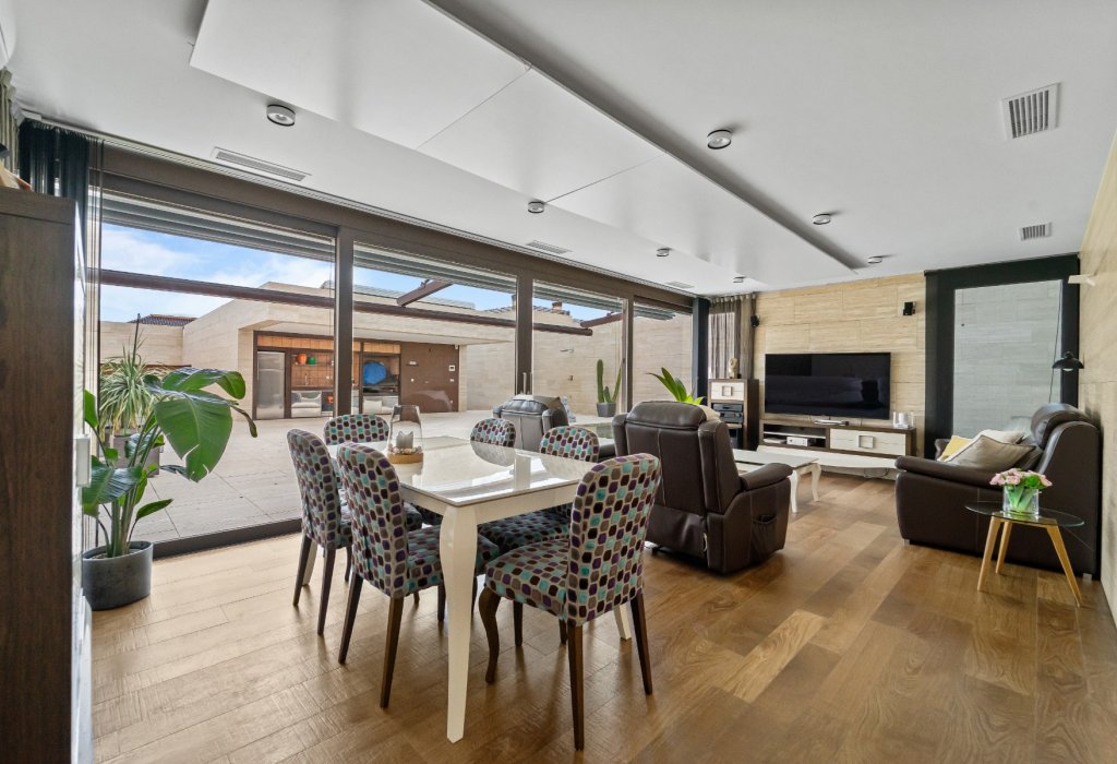 Sale - Villa - Novelda