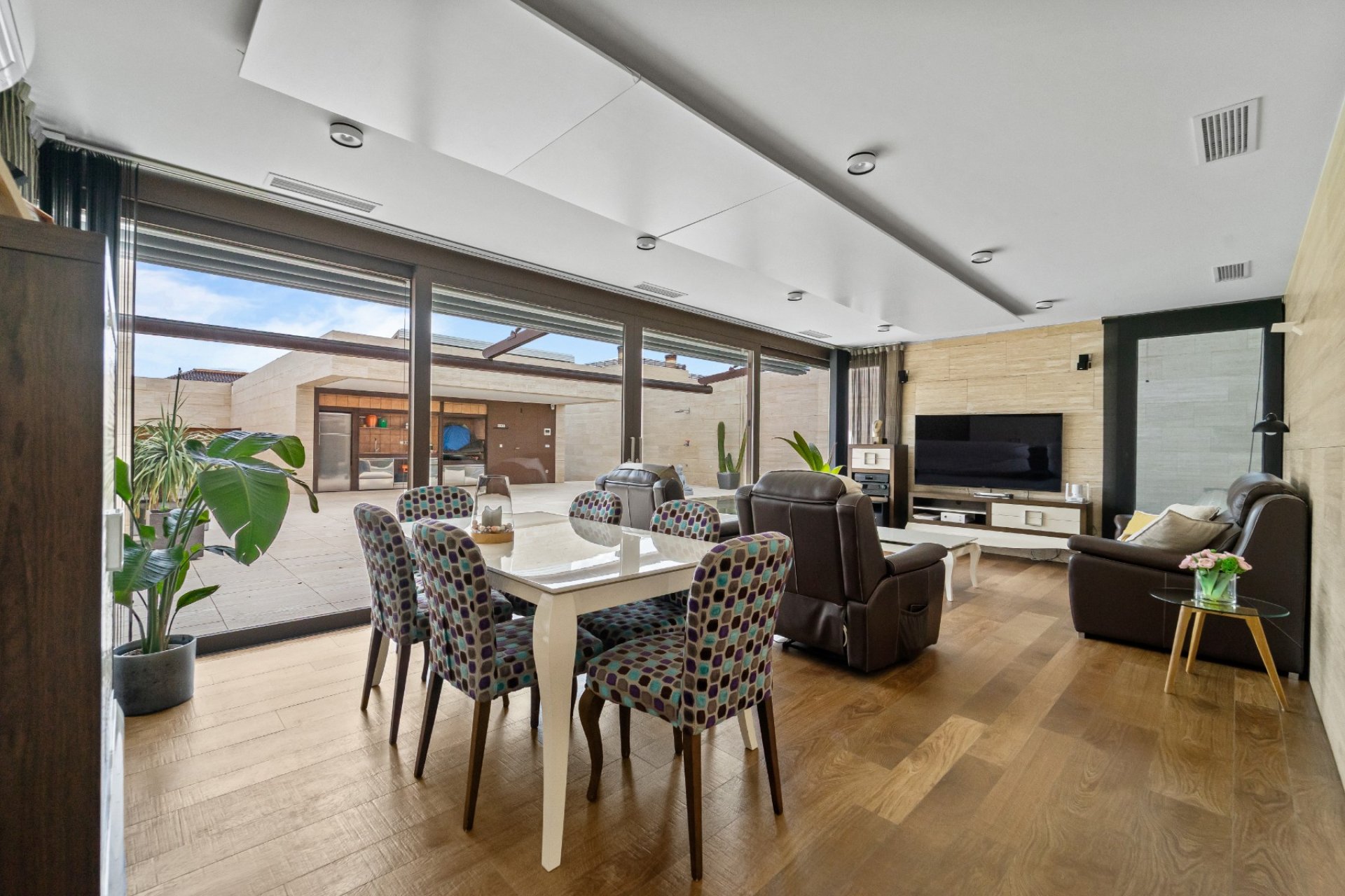 Sale - Villa - Novelda