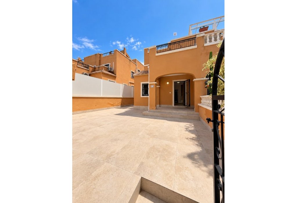 Sale - Villa - Orihuela Costa - Dream Hills