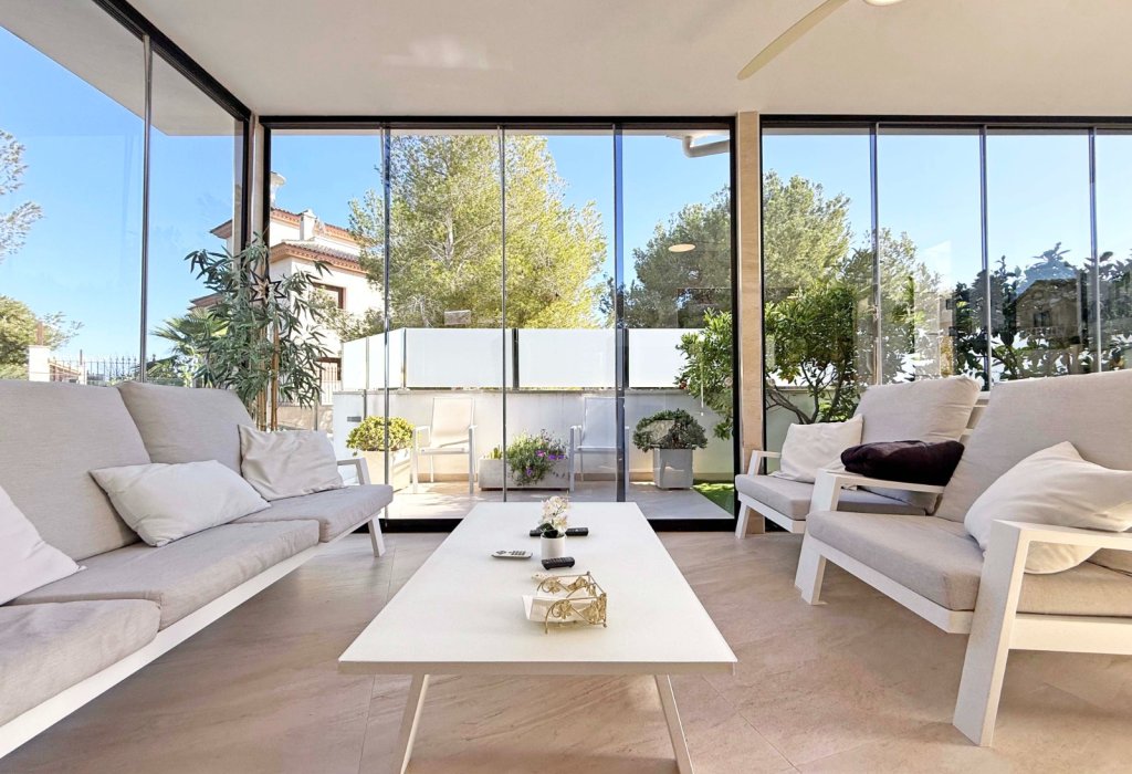 Sale - Villa - Orihuela Costa - Villamartín