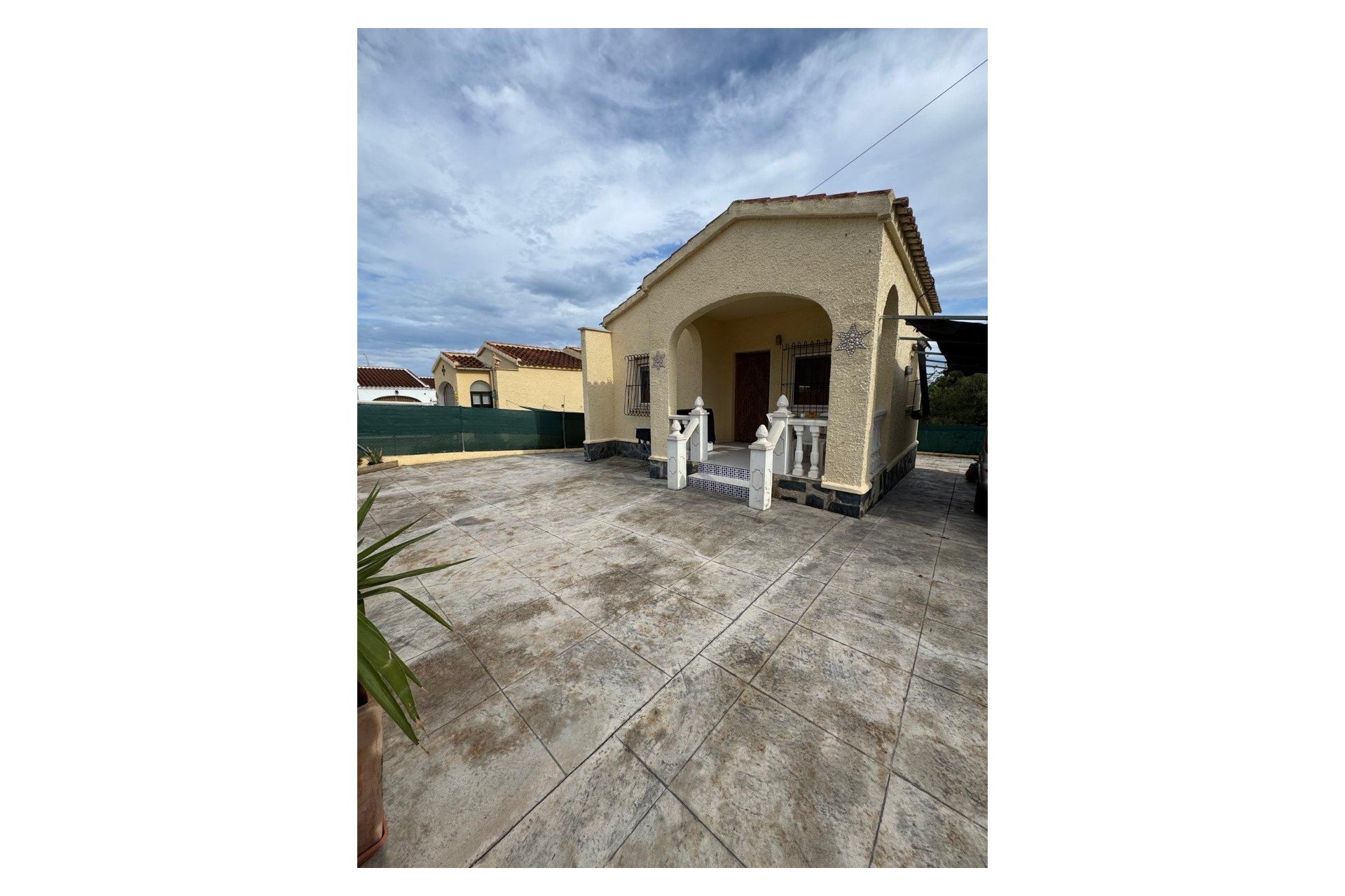 Sale - Villa - San Fulgencio