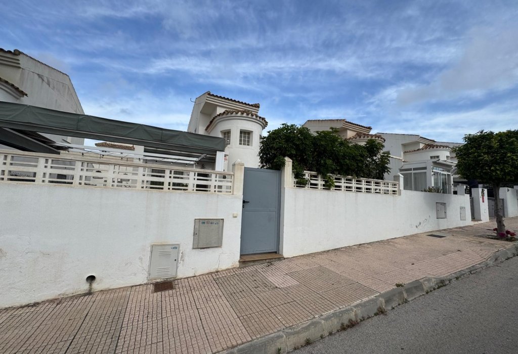 Sale - Villa - San Fulgencio