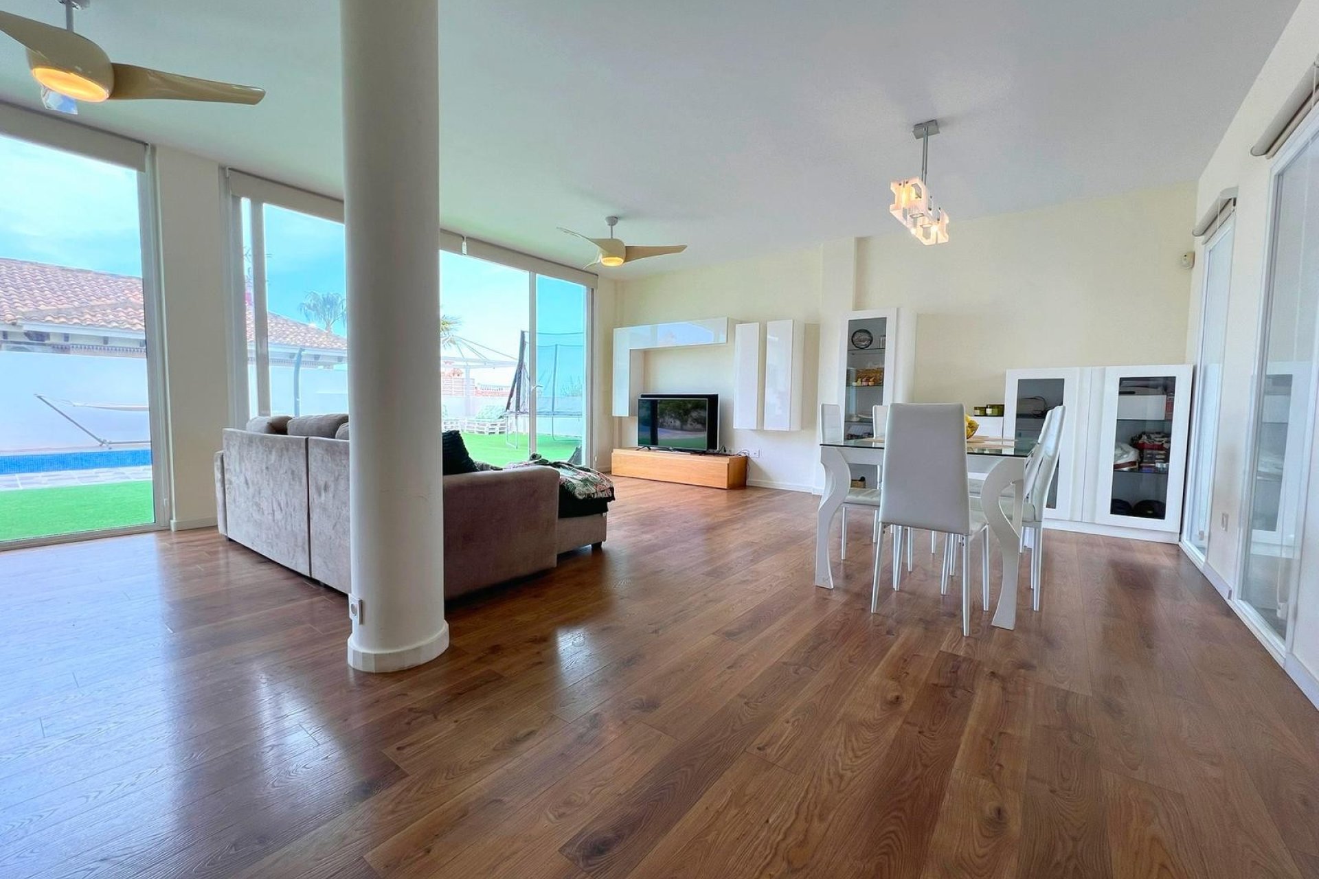 Sale - Villa - San Fulgencio