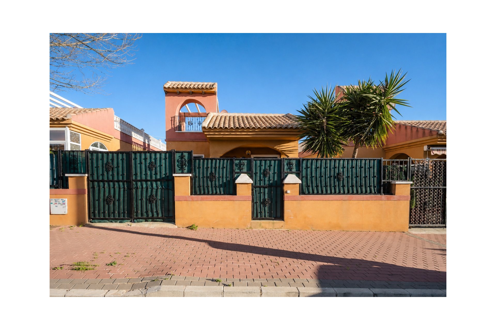 Sale - Villa - Torrevieja - Aguas Nuevas