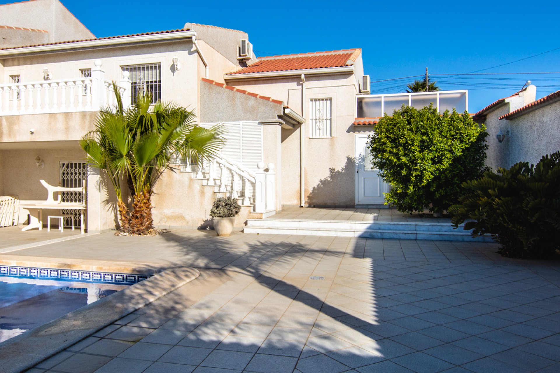 Sale - Villa - Torrevieja - Centro