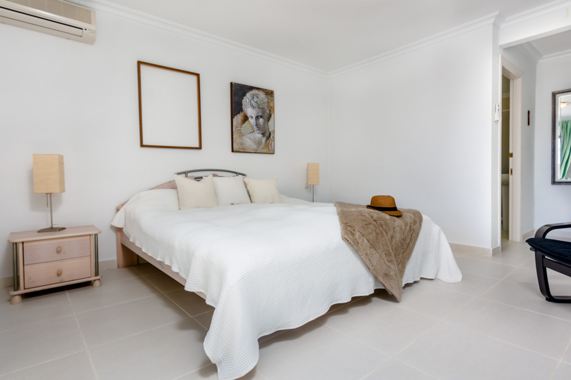 Sale - Villa - Torrevieja - Centro
