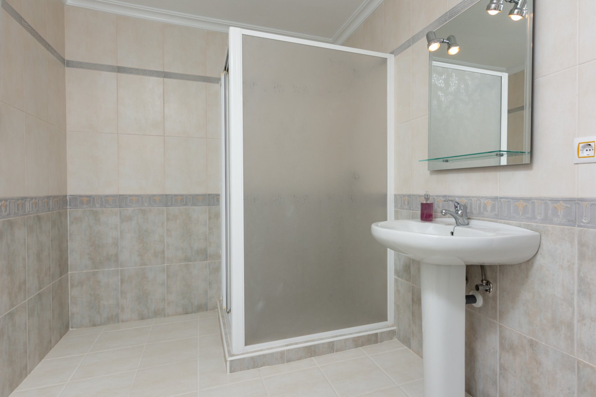 Sale - Villa - Torrevieja - Centro