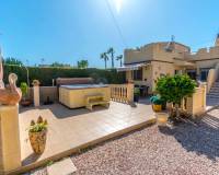 Sale - Villa - Torrevieja - La Siesta - El Salado -  Torreta