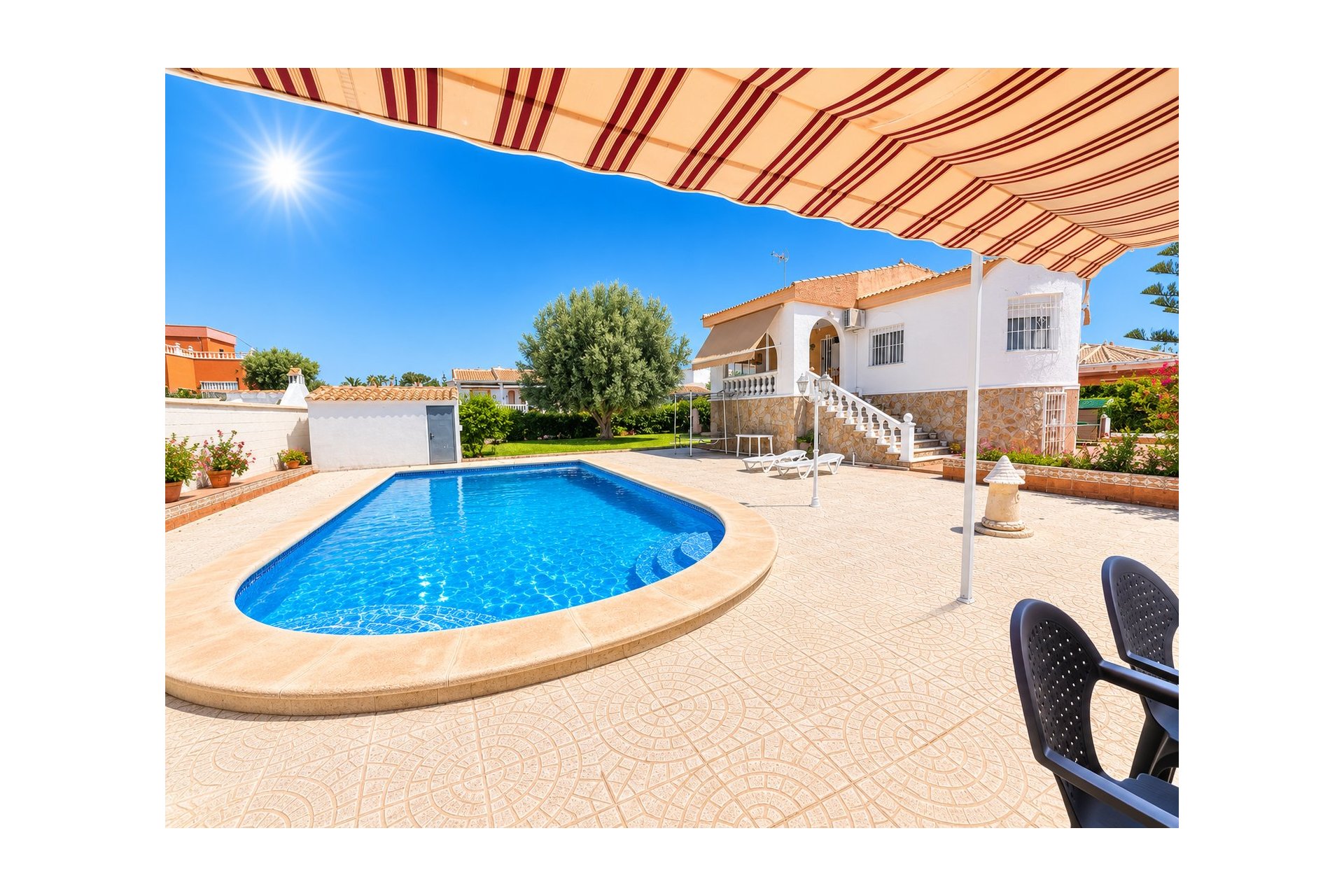 Sale - Villa - Torrevieja - La Siesta
