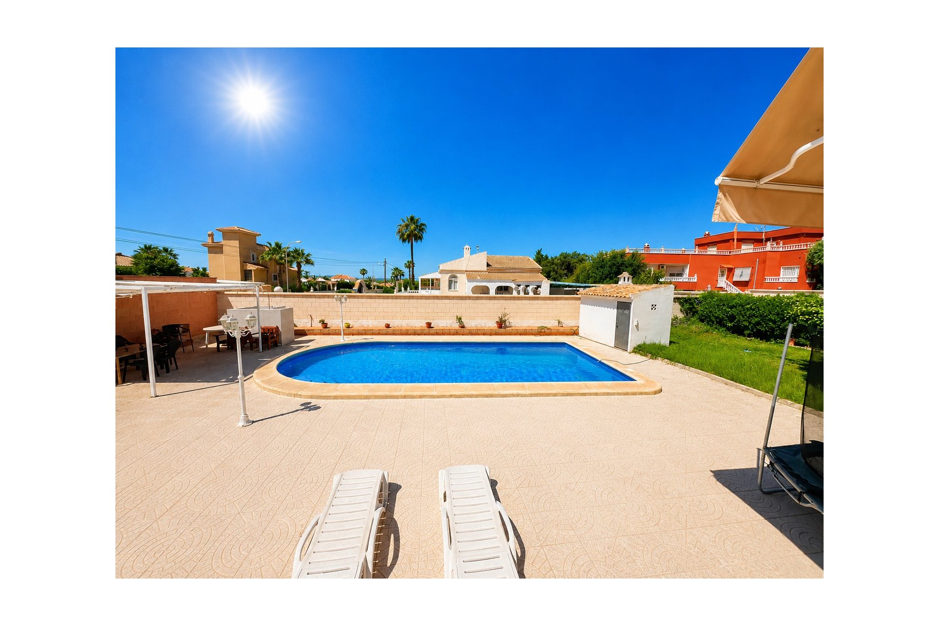 Sale - Villa - Torrevieja - La Siesta