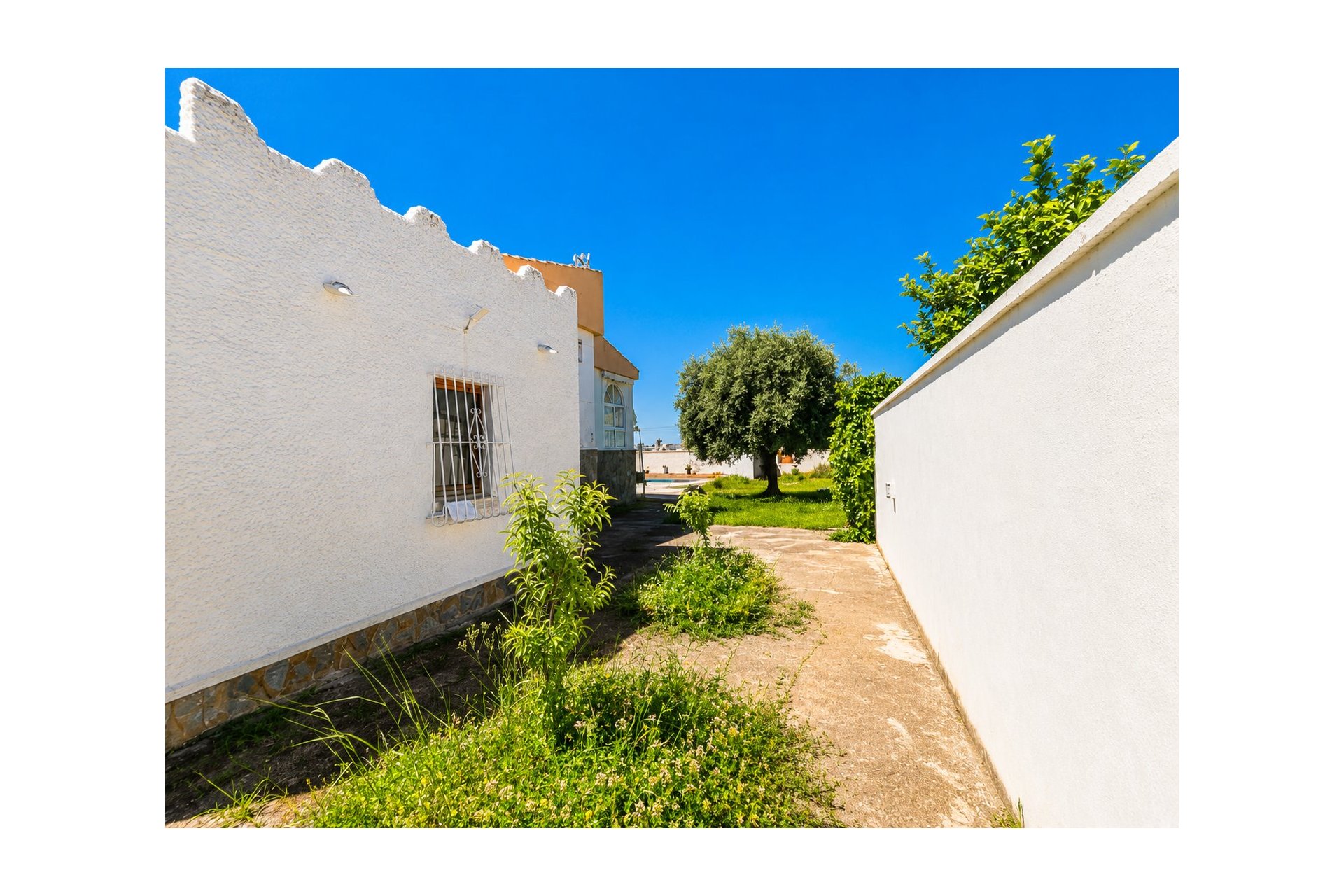 Sale - Villa - Torrevieja - La Siesta