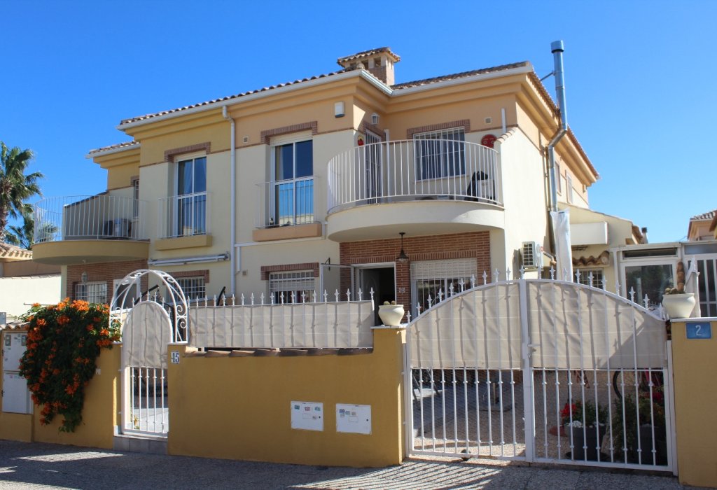 Sale - Villa - Villamartín - Pau 8