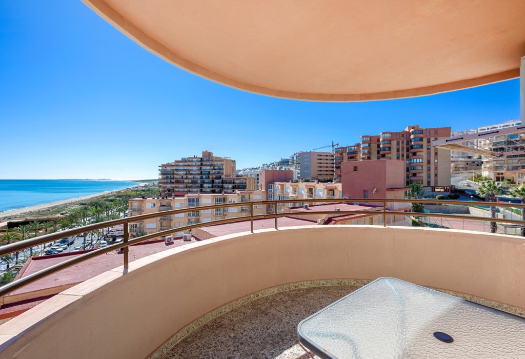 Sale - Wohnung - Arenales del Sol - Segunda linea playa
