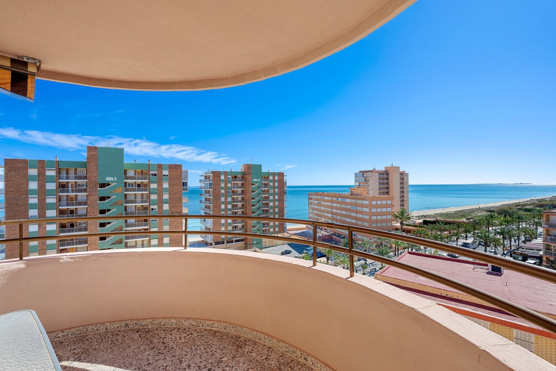 Sale - Wohnung - Arenales del Sol - Segunda linea playa