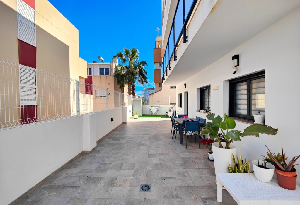 Sale - Wohnung - Guardamar del Segura