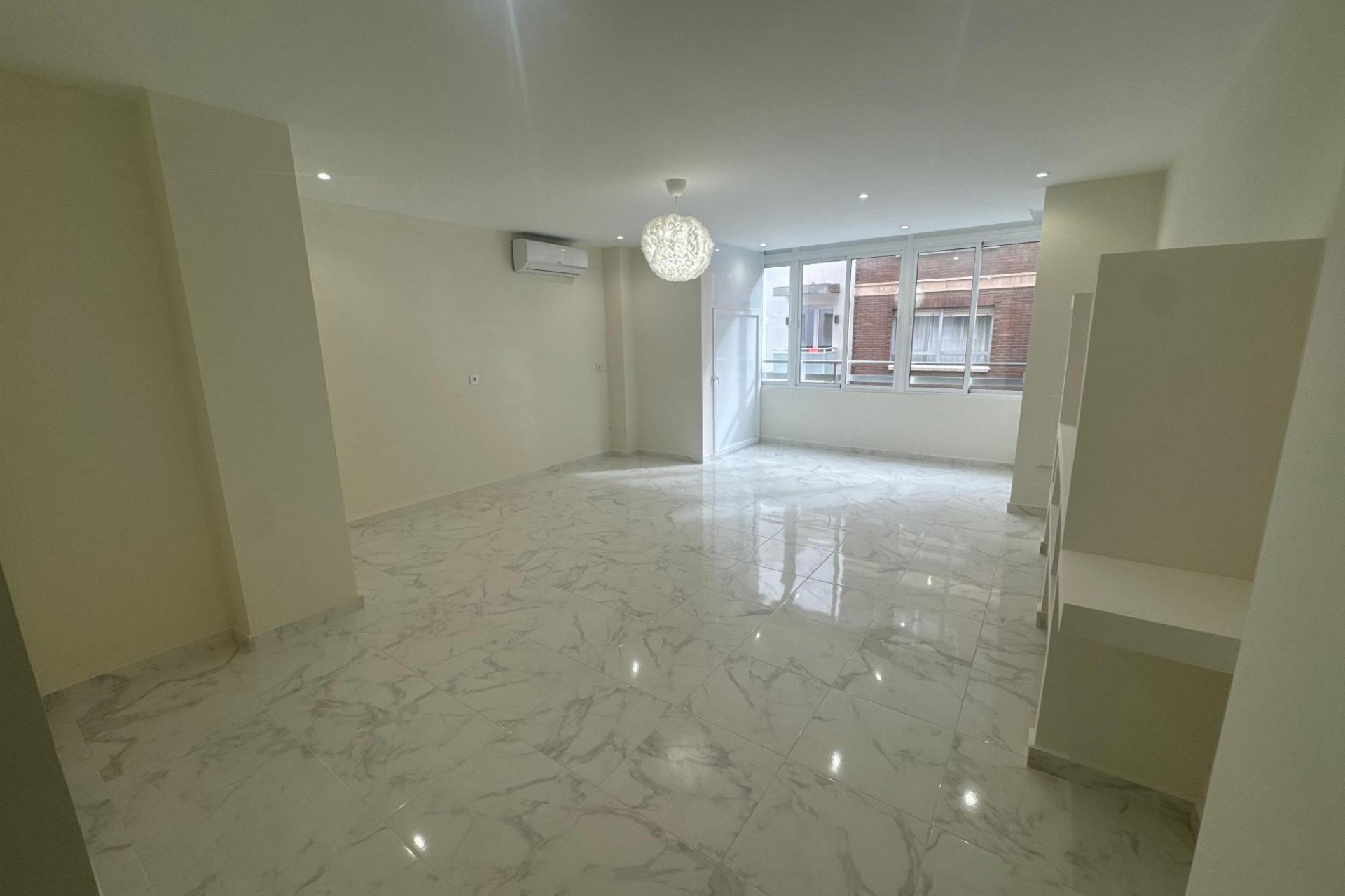 Sale - Wohnung - Torrevieja - Muelle Pesquero