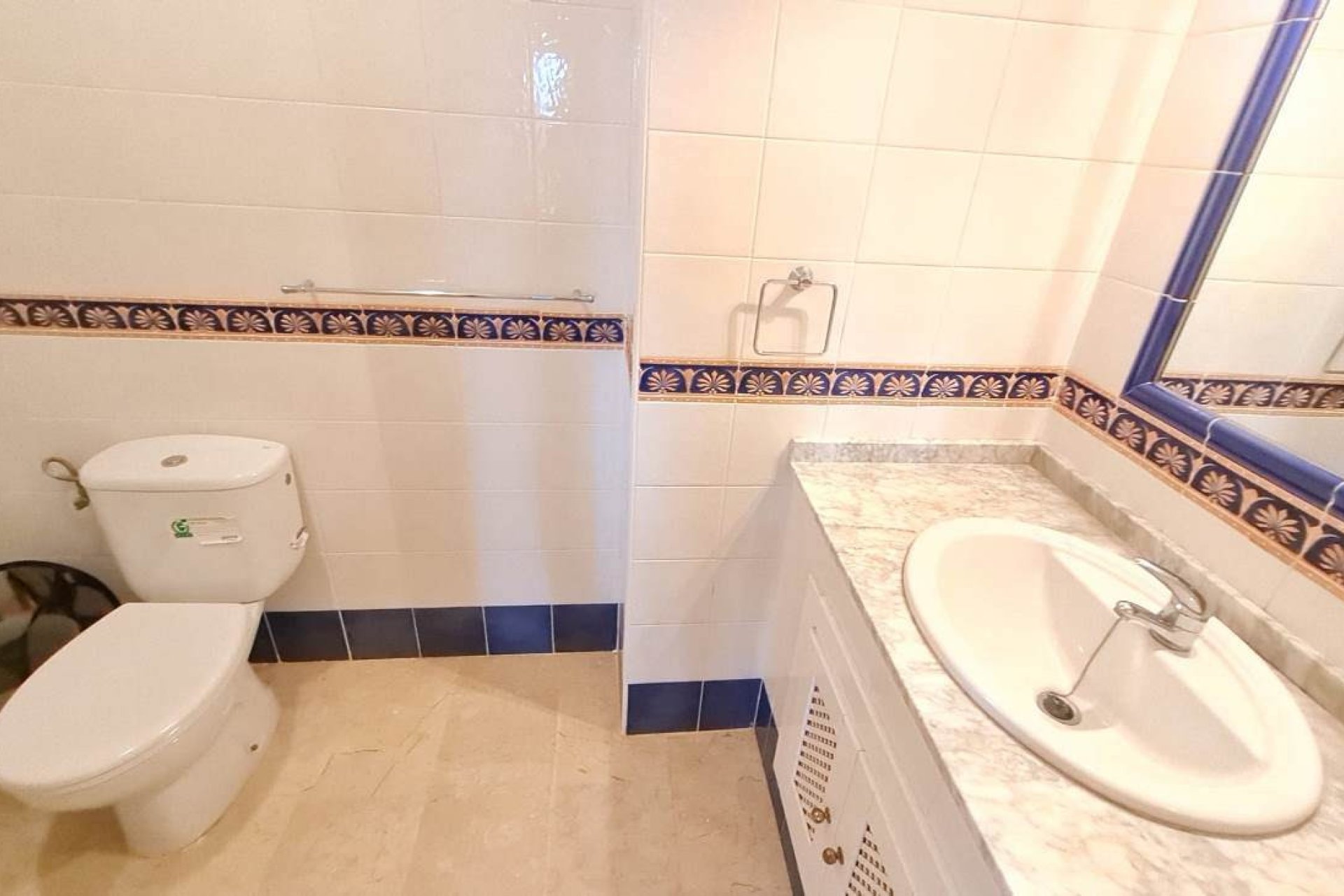 Sale - Wohnung - Villamartín - Pau 8