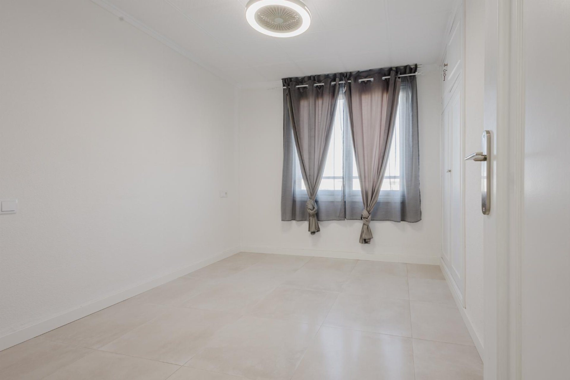 Venta - Apartamento - Torrevieja - Playa del Acequión