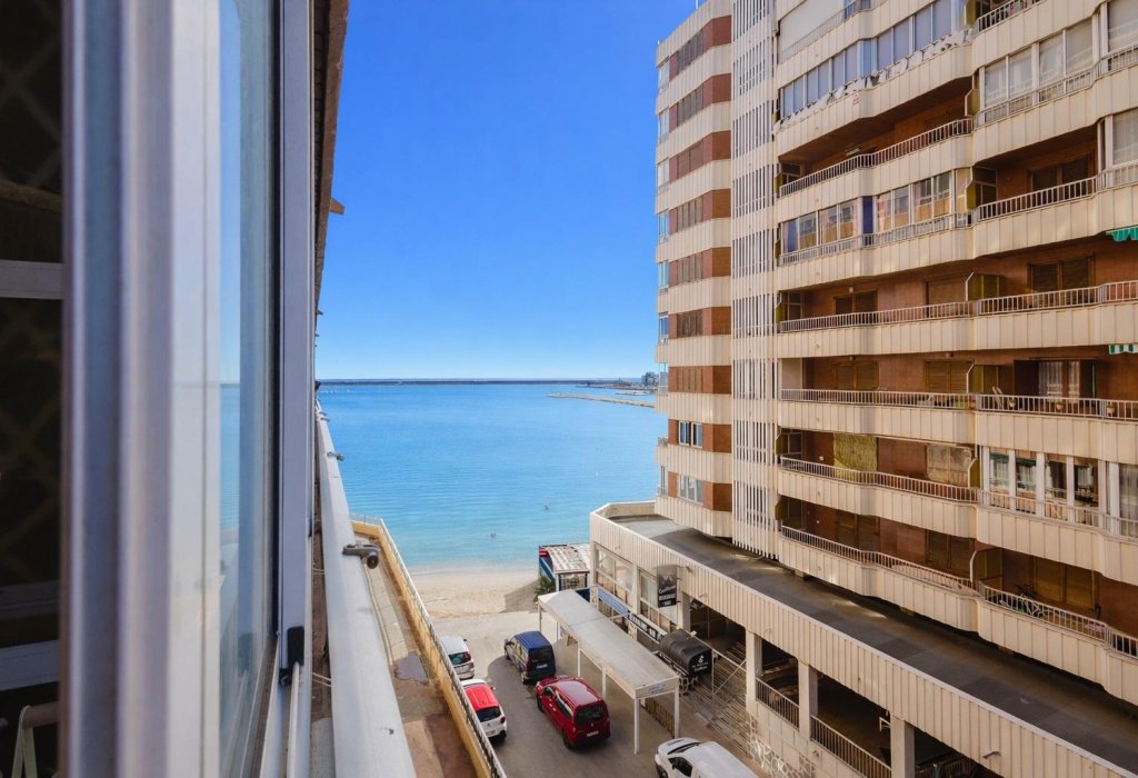 Venta - Apartamento - Torrevieja - Playa del Acequión
