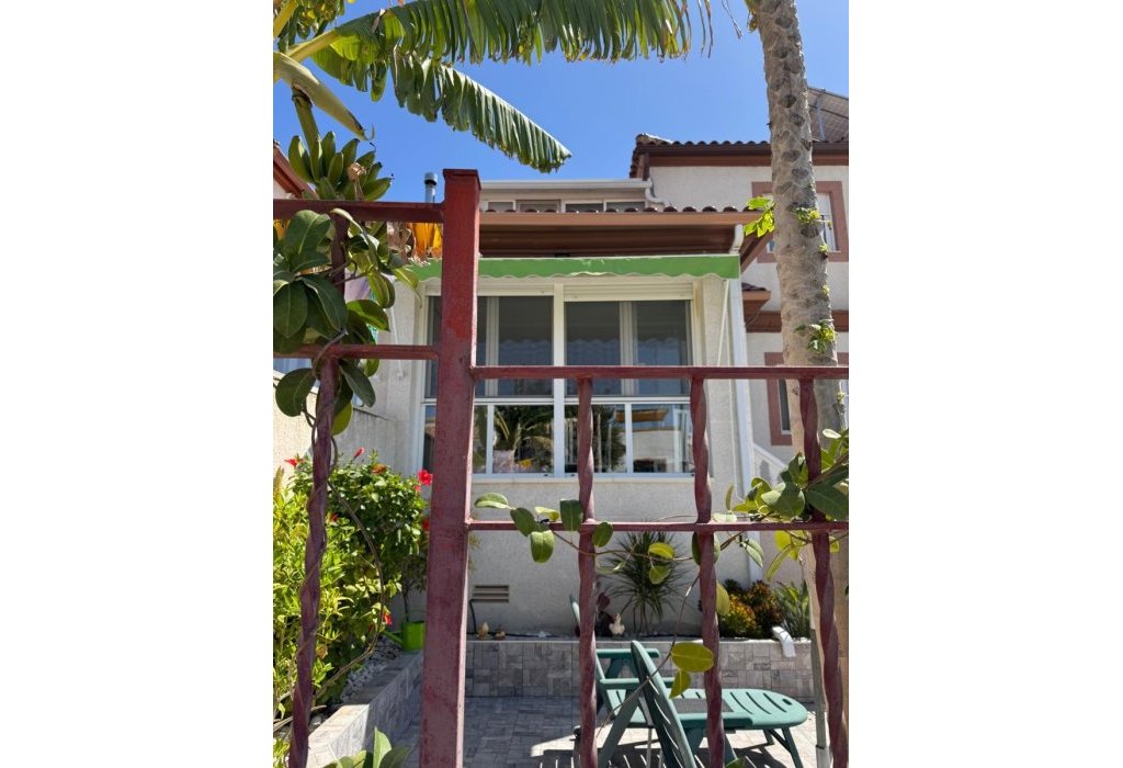 Venta - Casa adosada / Duplex - San Fulgencio