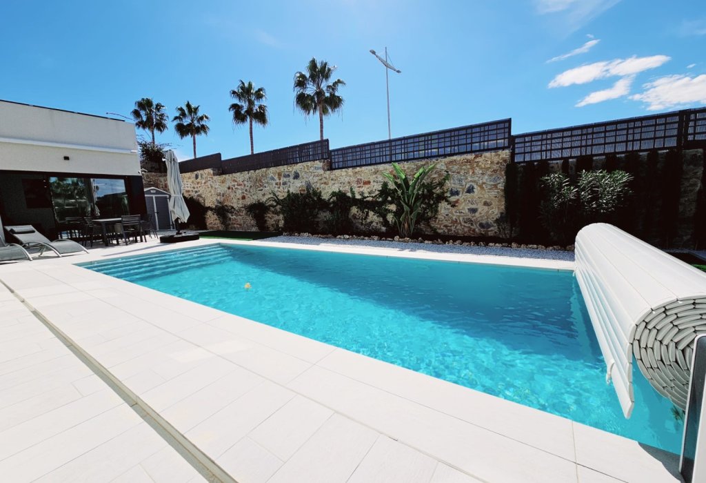 Venta - Chalet - Algorfa