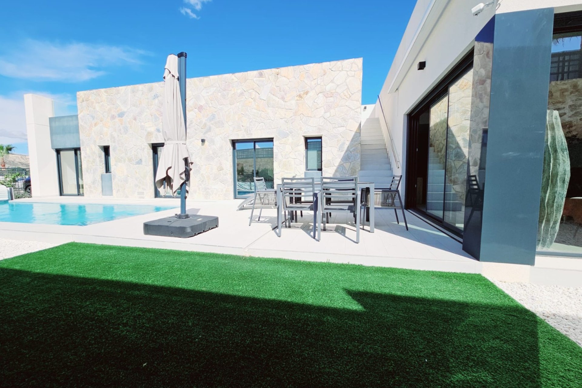 Venta - Chalet - Algorfa