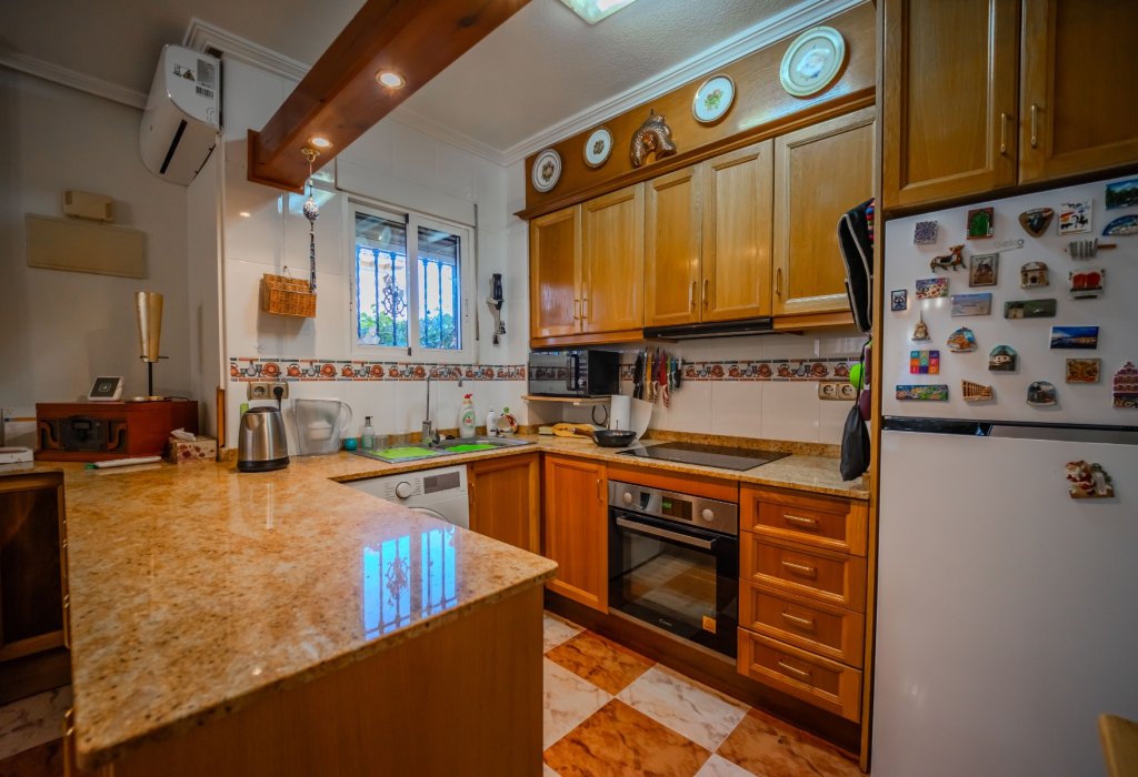 Venta - Chalet - La Zenia