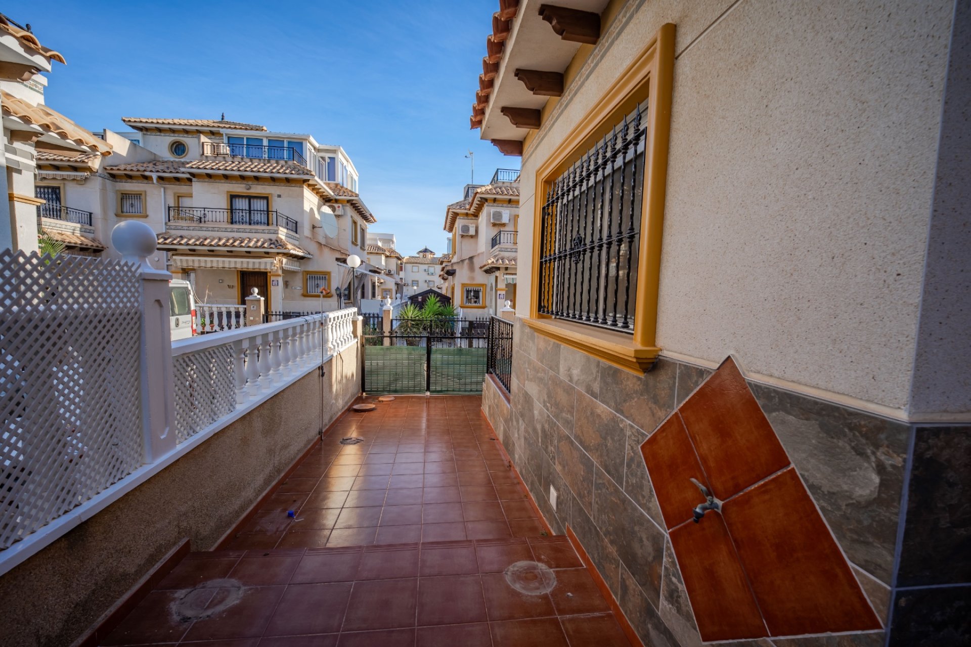 Venta - Chalet - La Zenia