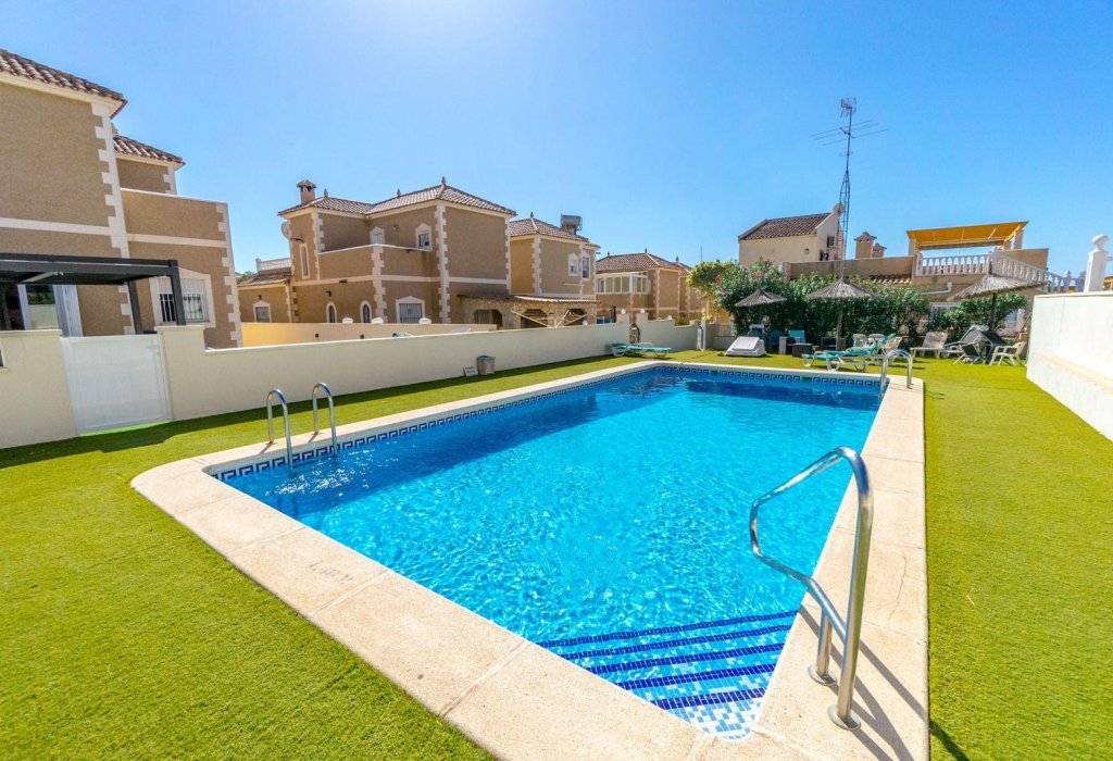 Venta - Chalet - Orihuela Costa - Las Filipinas