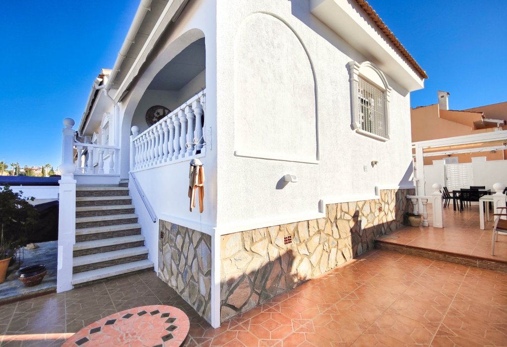 Venta - Chalet - Rojales