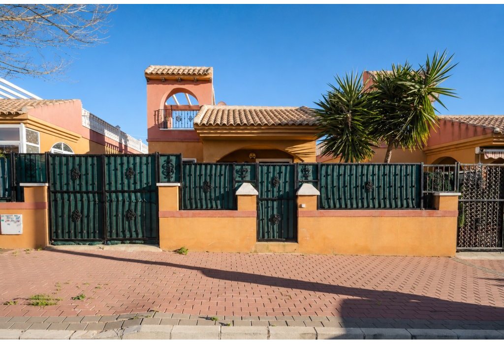 Venta - Chalet - Torrevieja - Aguas Nuevas