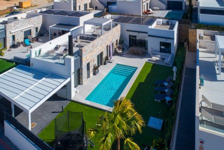 Villa - Prodej - Algorfa - La Finca Golf