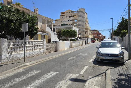 Sale - Townhouse / Duplex - Torrevieja - Playa de los Locos