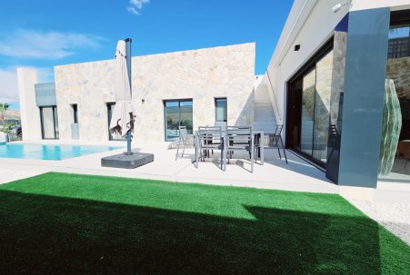 Venta - Chalet - Algorfa