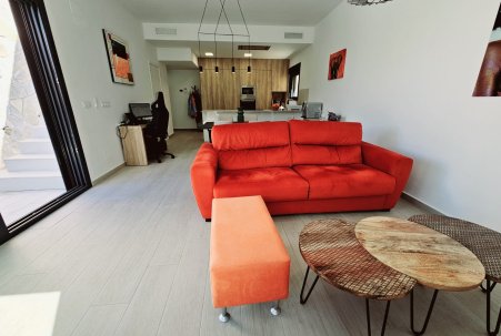Venta - Chalet - Algorfa