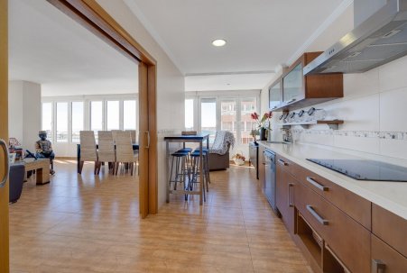 Sale - Apartamento - Torrevieja - Playa Acequion