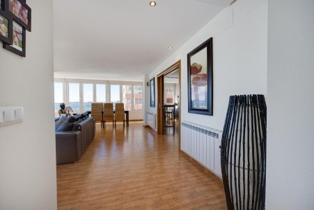 Sale - Apartamento - Torrevieja - Playa Acequion