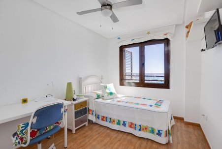 Sale - Apartamento - Torrevieja - Playa Acequion